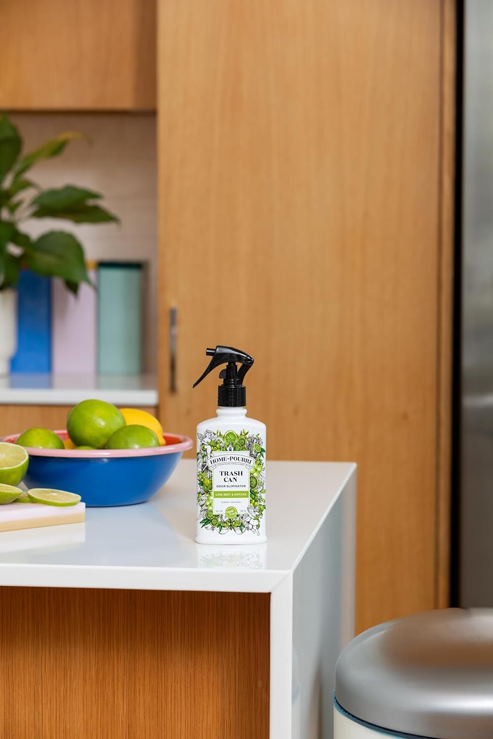 Home-Pourri Trash Can Odor Freshener 8 Fl Oz Lime Zest Matcha