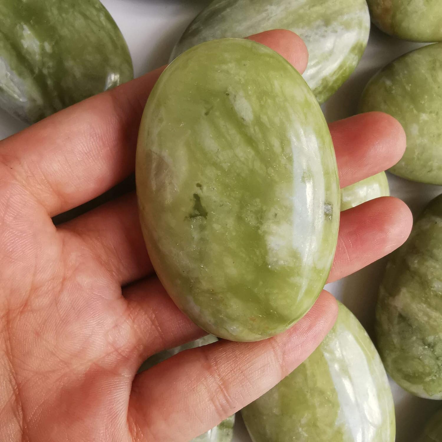 Loveliome Natural Green Jade Oval Worry Stones