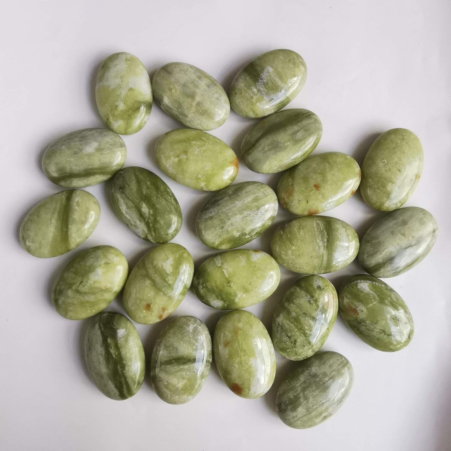 Loveliome Natural Green Jade Oval Worry Stones