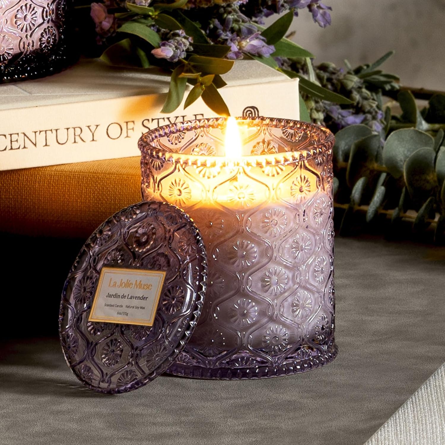 LA JOLIE MUSE Lavender Lilac Scented Candle